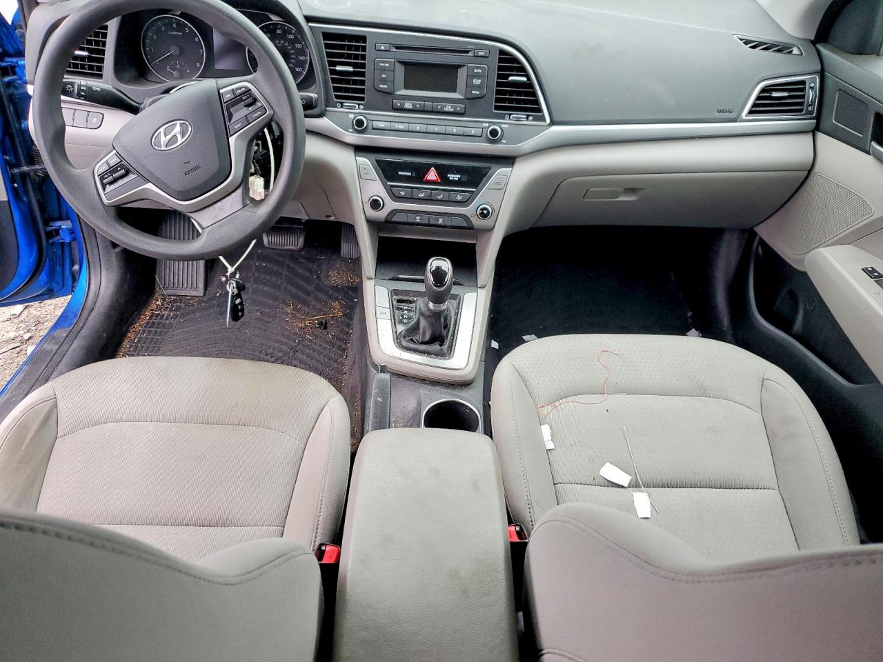 2017 HYUNDAI ELANTRA SE photo 8