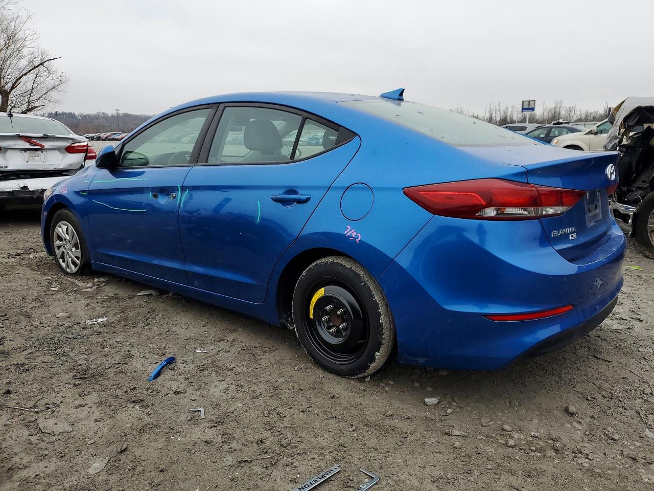 2017 HYUNDAI ELANTRA SE photo 2