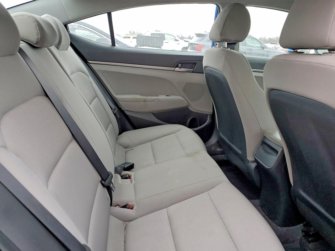 2017 HYUNDAI ELANTRA SE photo 10
