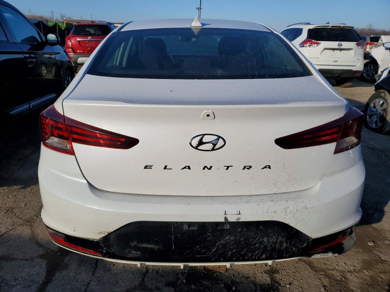2020 HYUNDAI ELANTRA SEL photo 6