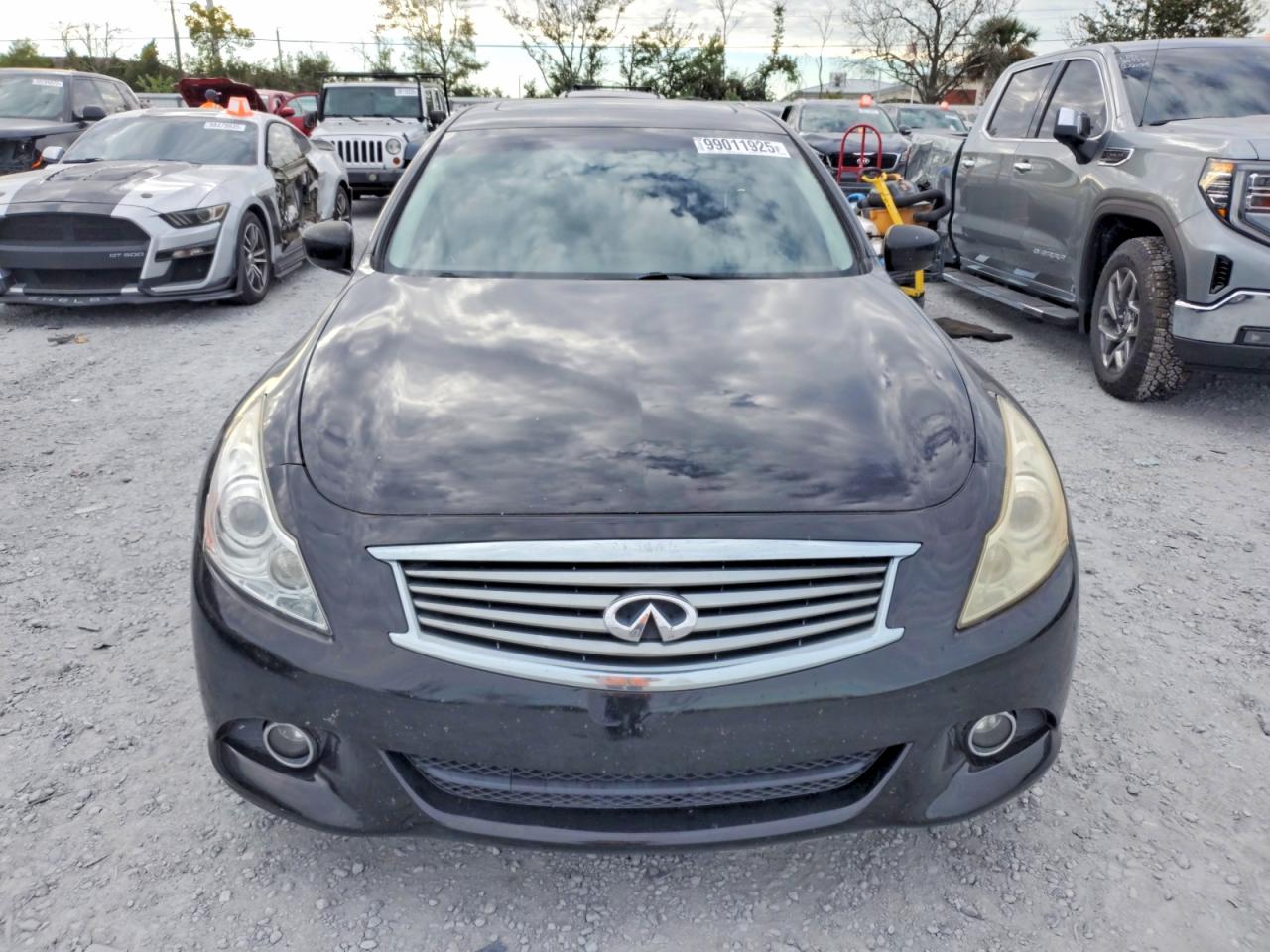 2013 INFINITI G37 BASE photo 5