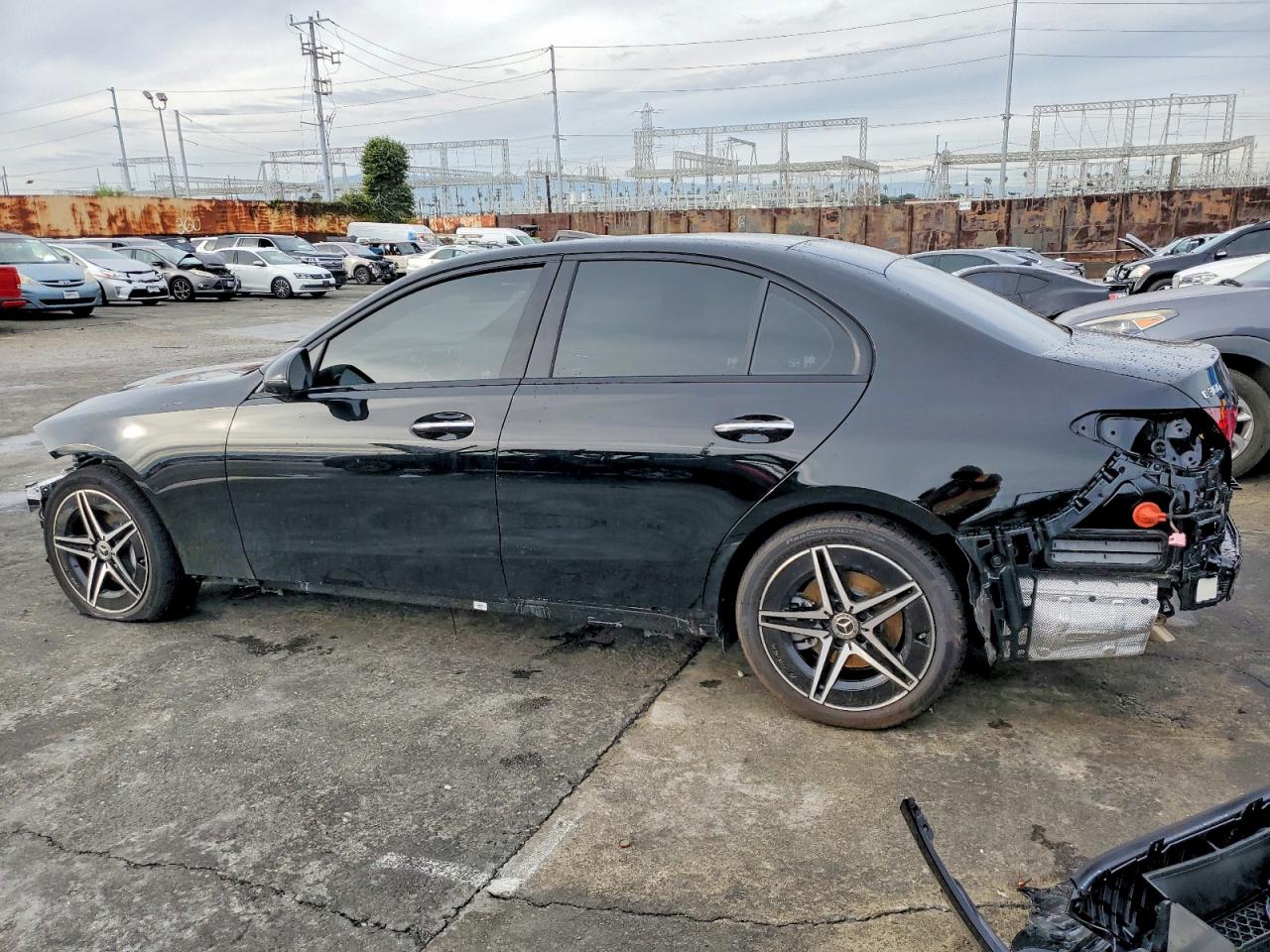 2025 MERCEDES-BENZ C 300 photo 2