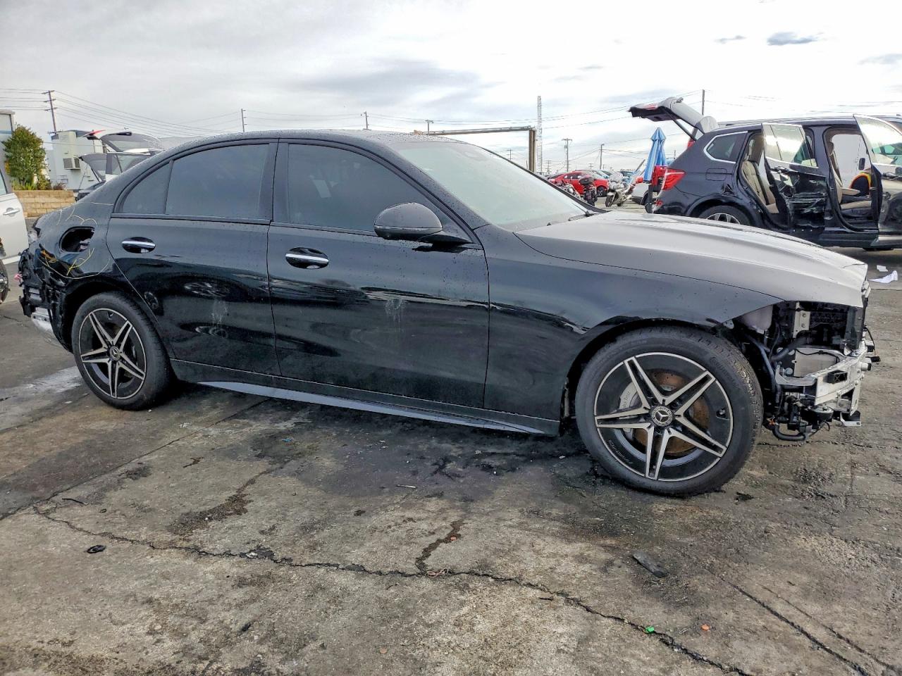 2025 MERCEDES-BENZ C 300 photo 4