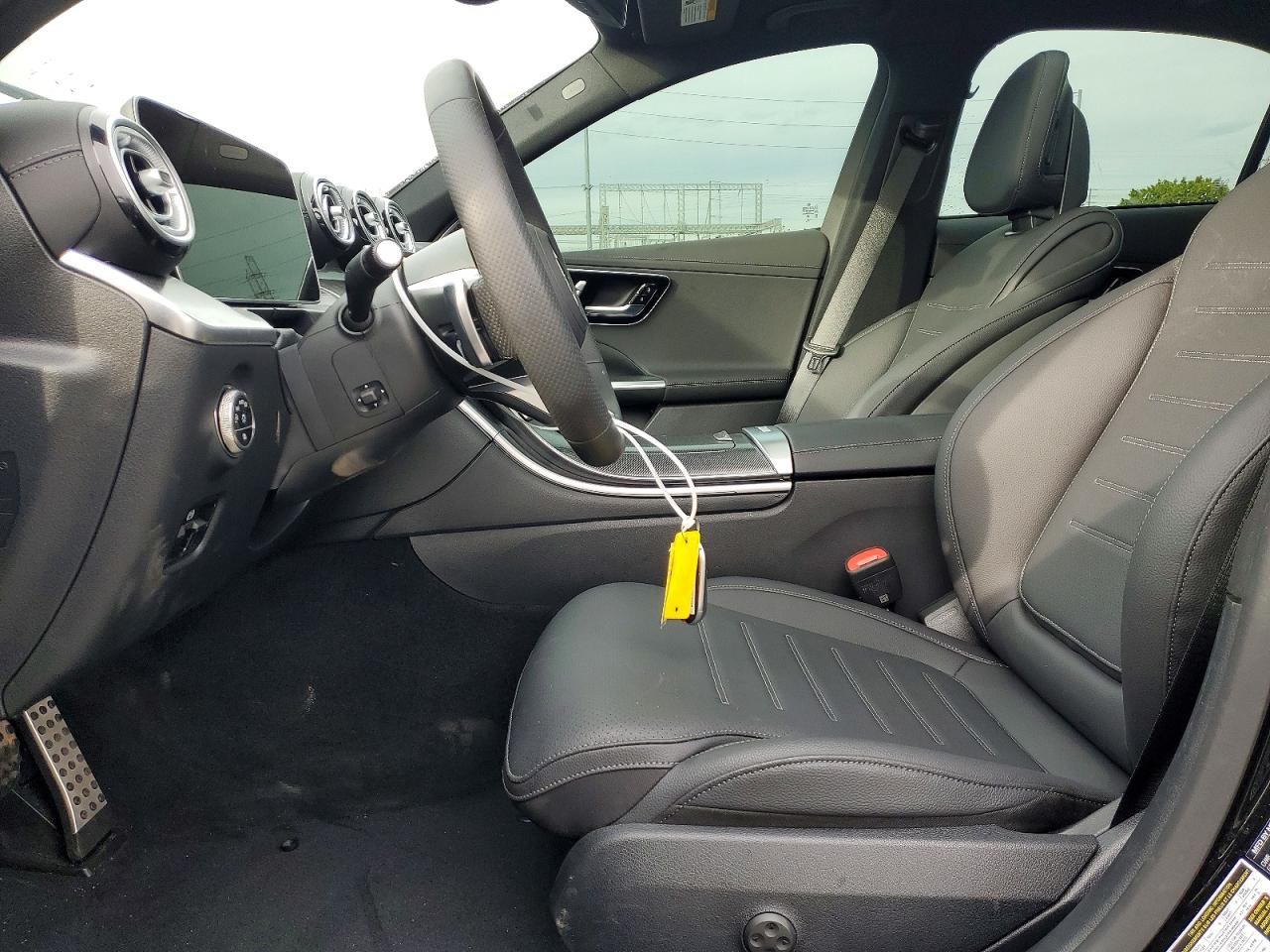 2025 MERCEDES-BENZ C 300 photo 7