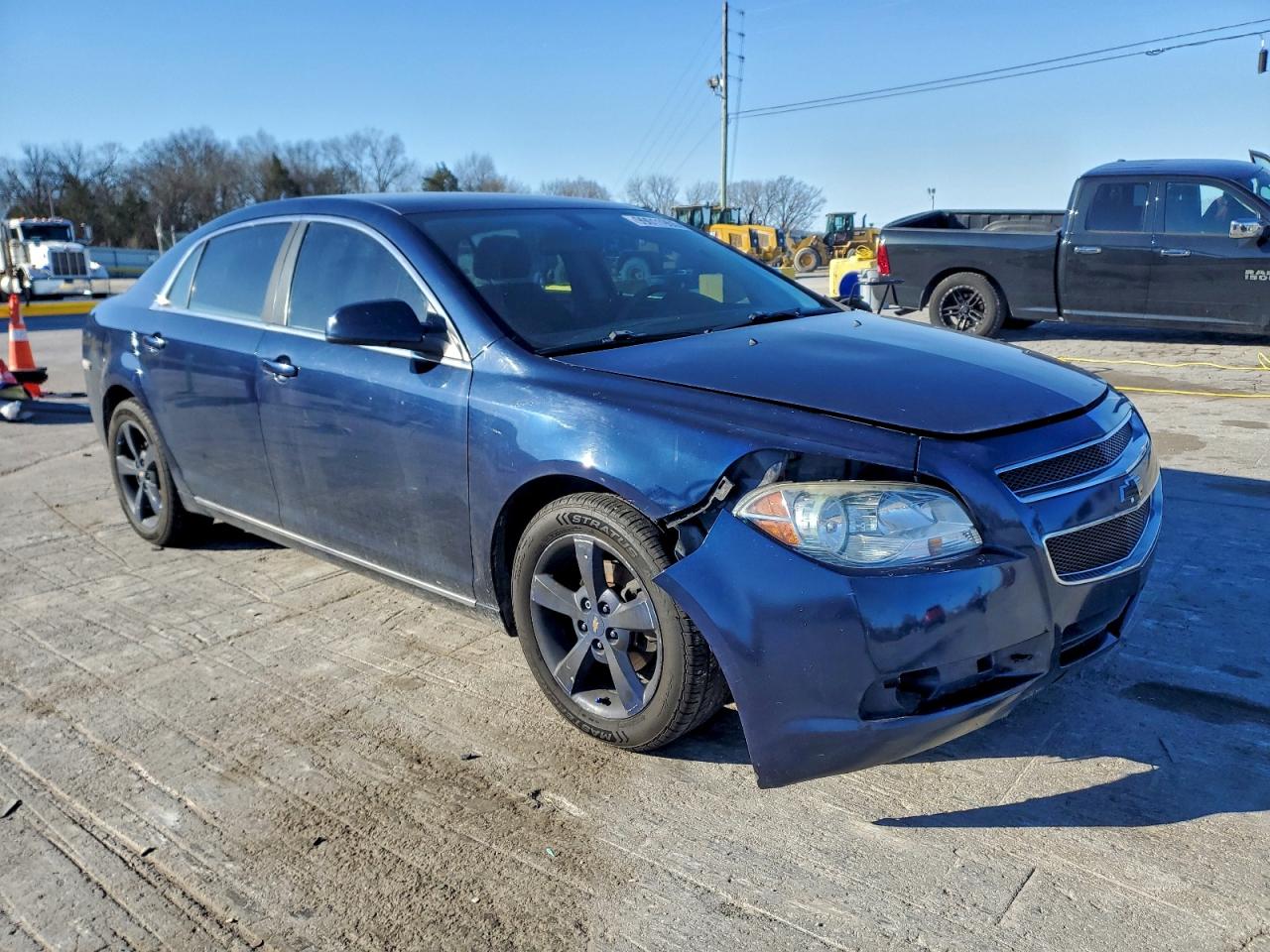 2011 CHEVROLET MALIBU 1LT photo 4