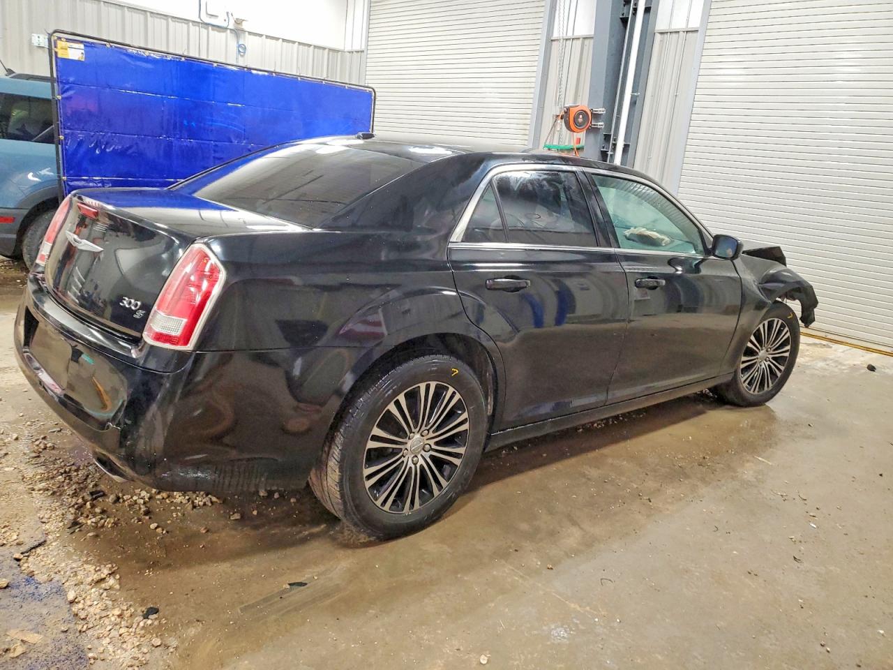 2014 CHRYSLER 300 S photo 3