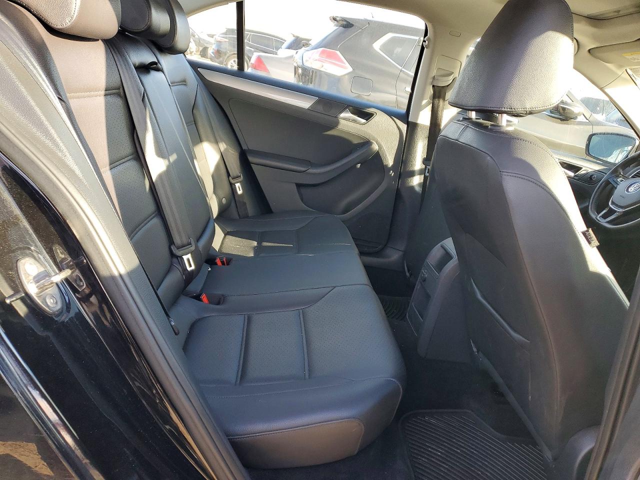 2016 VOLKSWAGEN JETTA SE photo 10