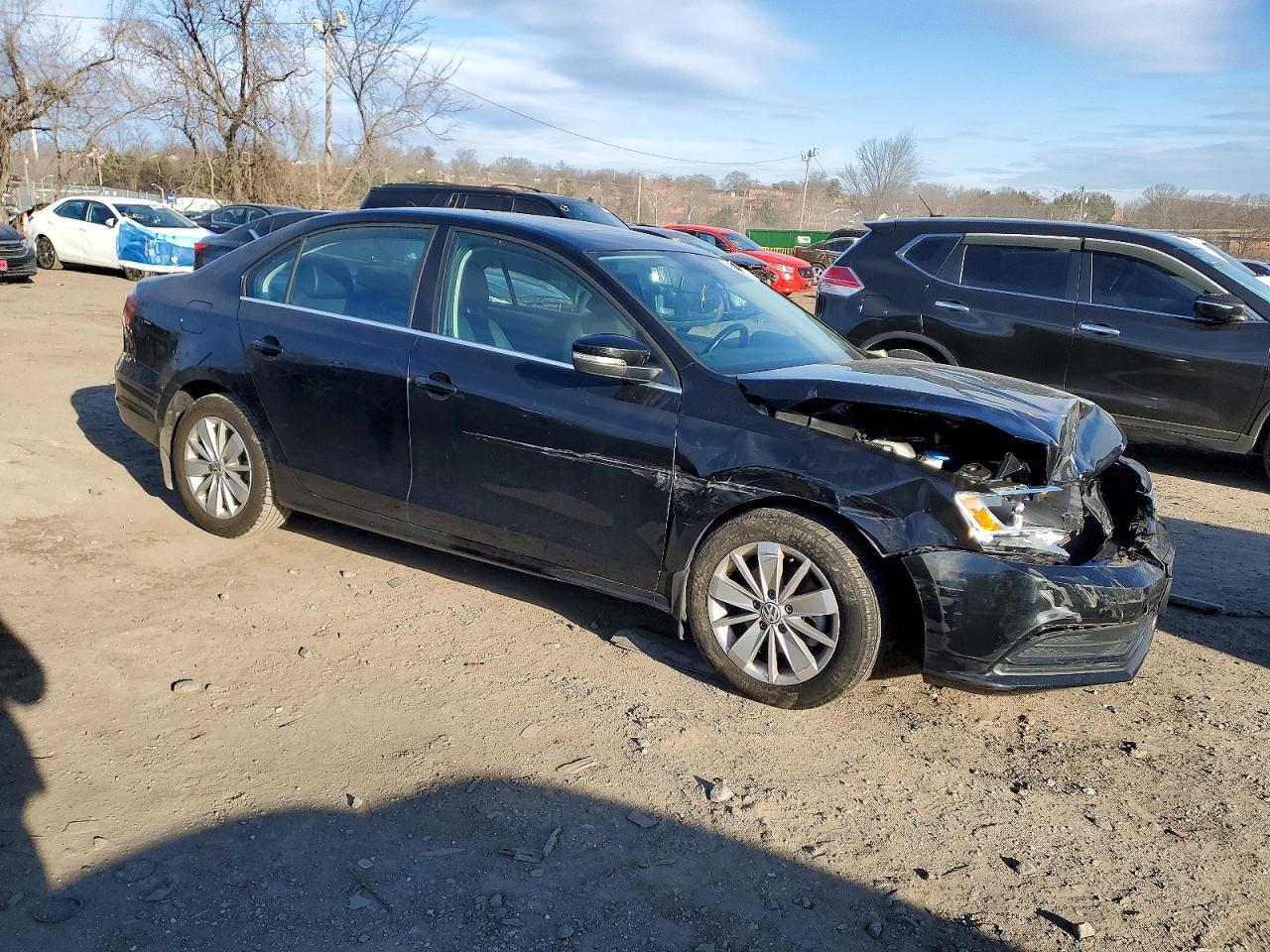 2016 VOLKSWAGEN JETTA SE photo 4