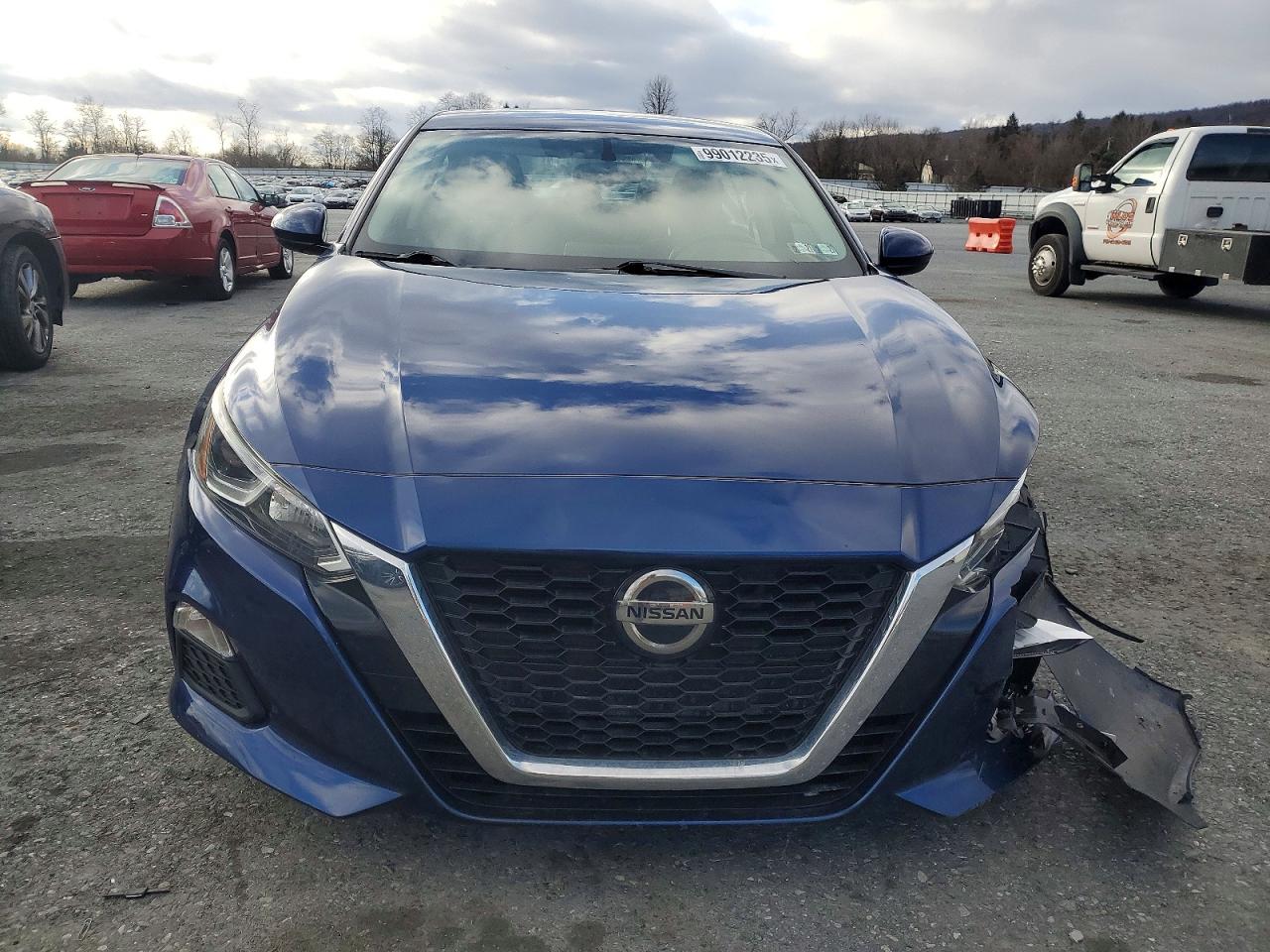2019 NISSAN ALTIMA S photo 5