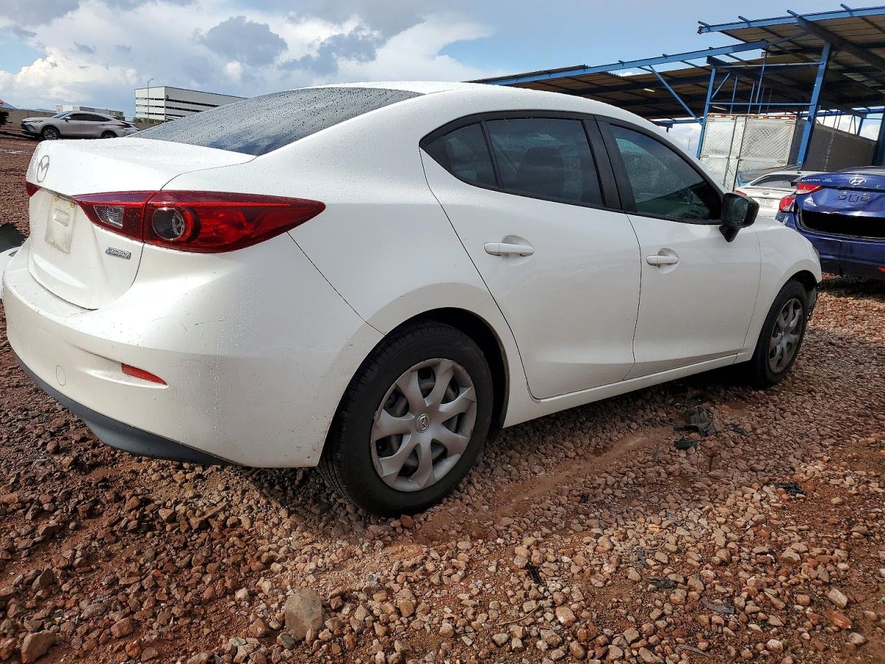 2014 MAZDA 3 SV photo 3
