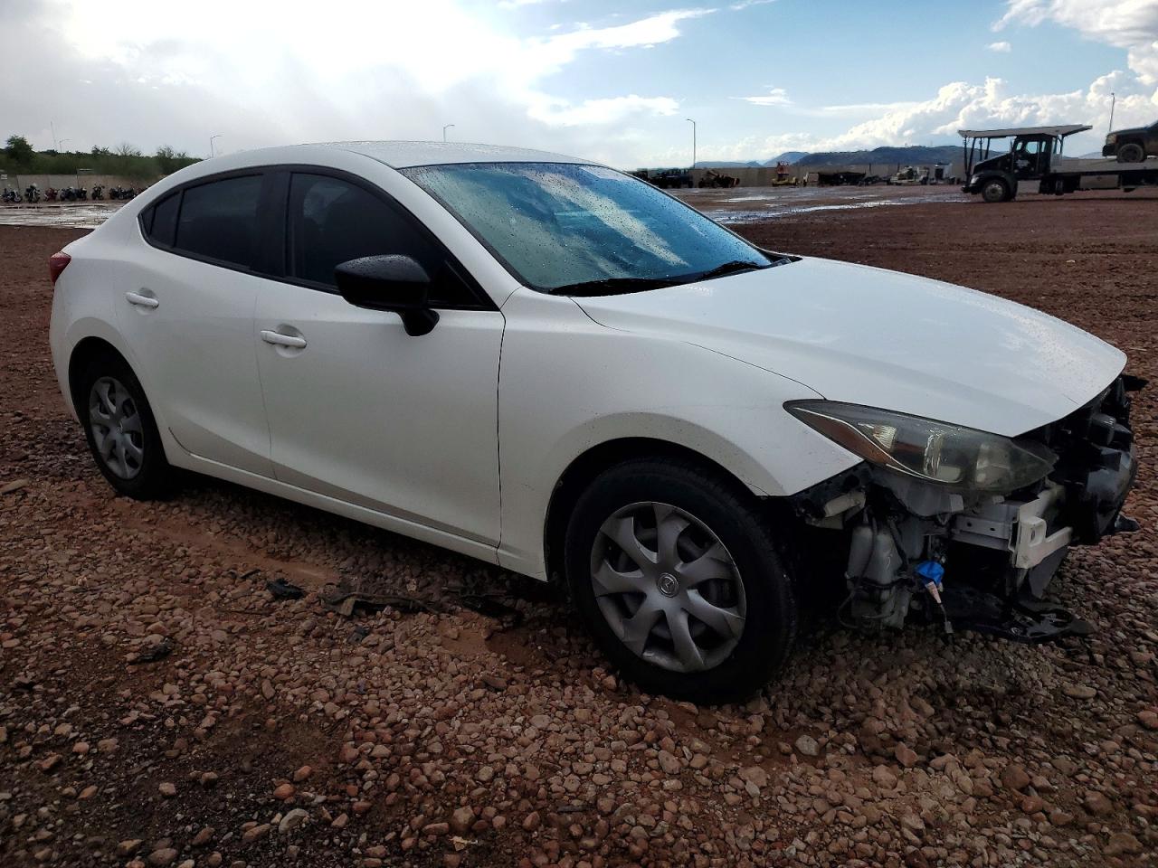 2014 MAZDA 3 SV photo 4