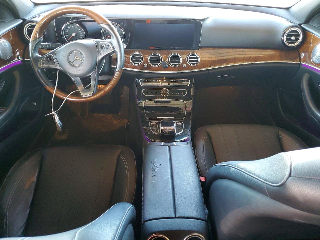2017 MERCEDES-BENZ E 300 photo 8