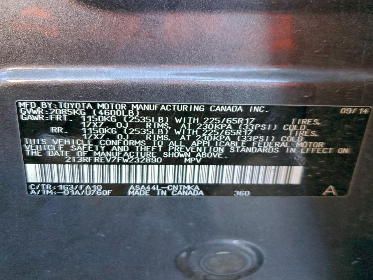 2015 TOYOTA RAV4 XLE photo 12
