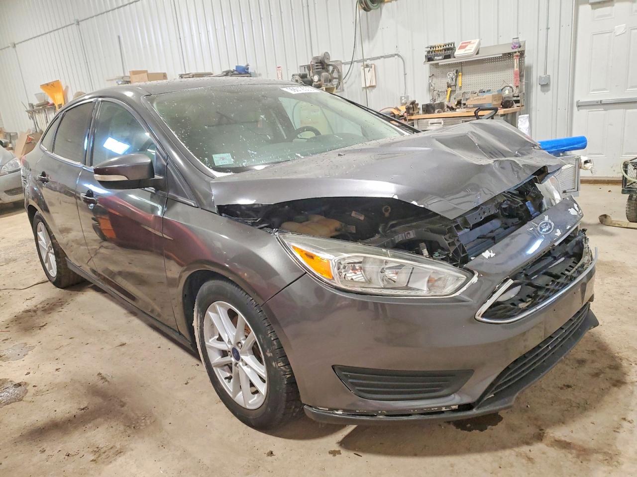 2017 FORD FOCUS SE photo 7