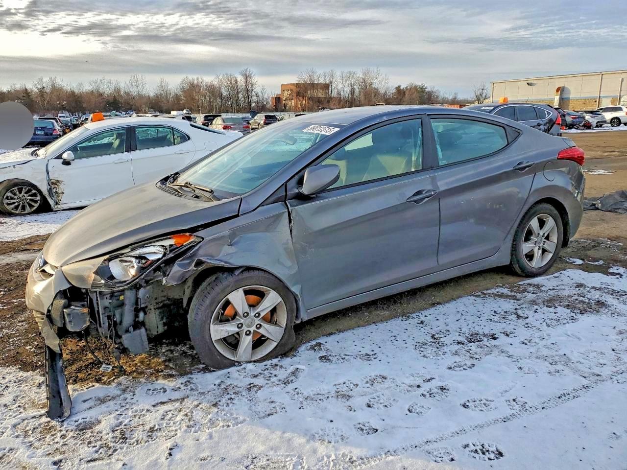 2013 HYUNDAI ELANTRA