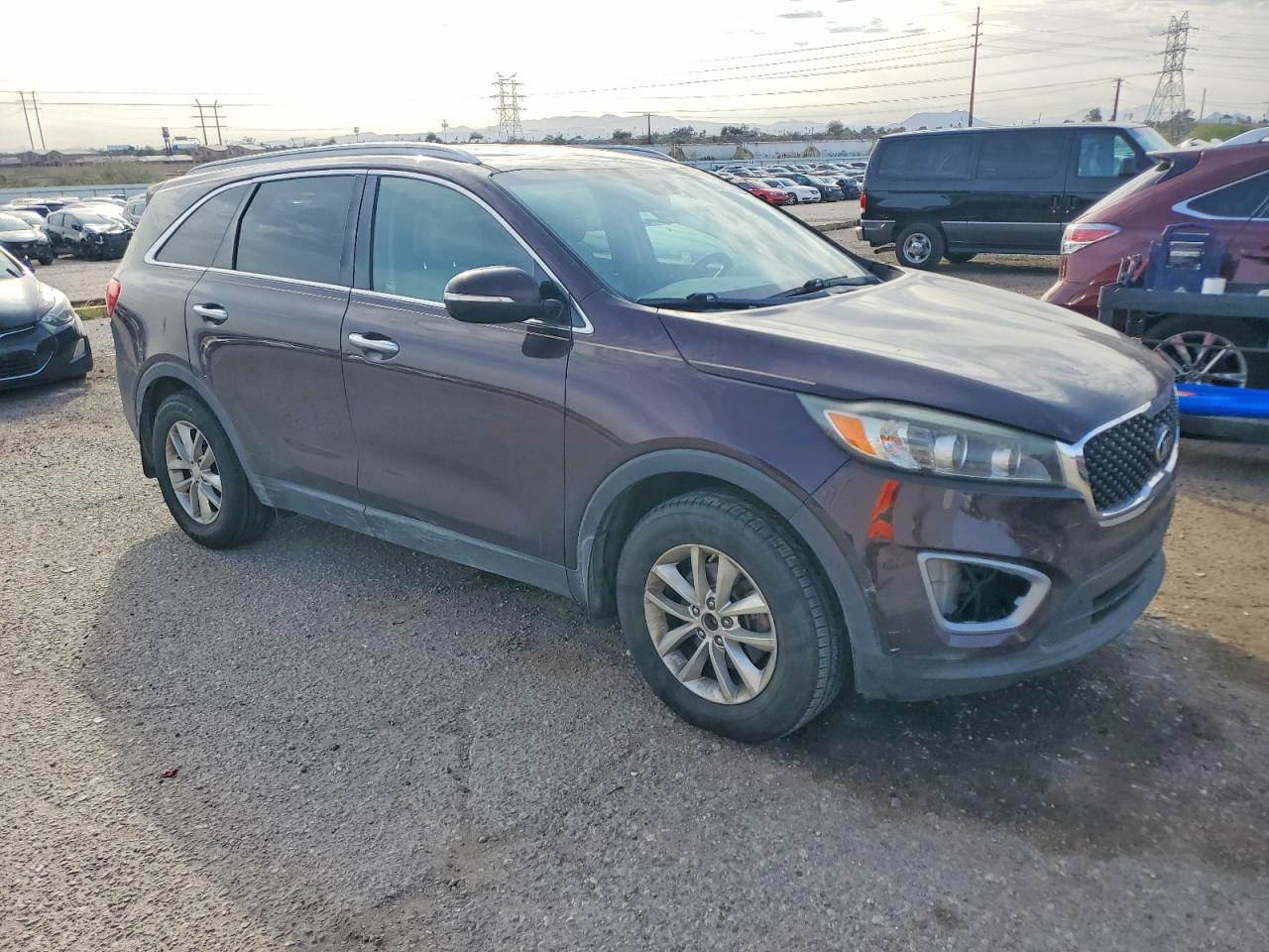 2016 KIA SORENTO LX photo 4