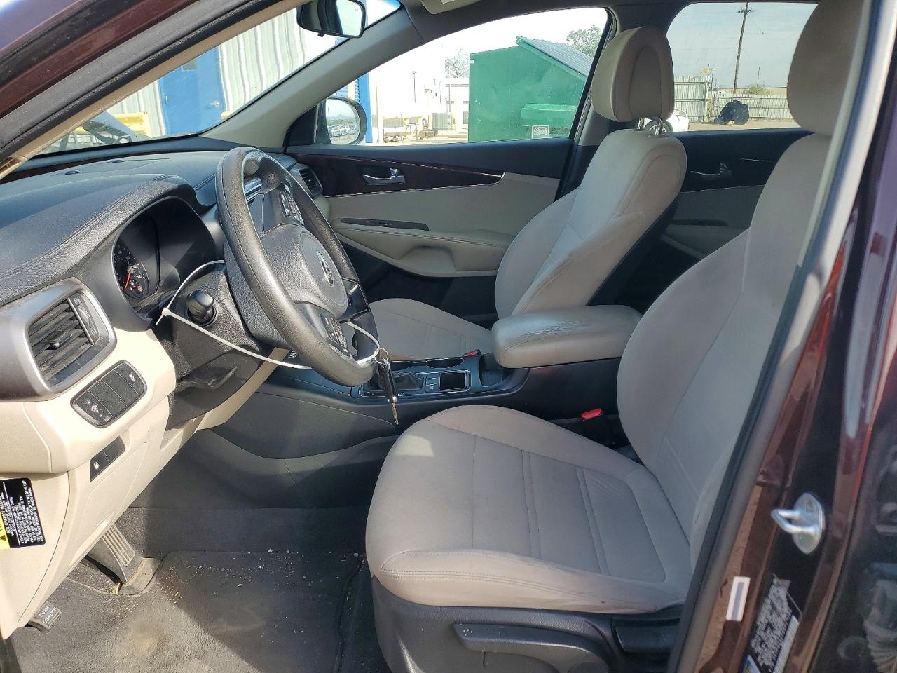 2016 KIA SORENTO LX photo 7