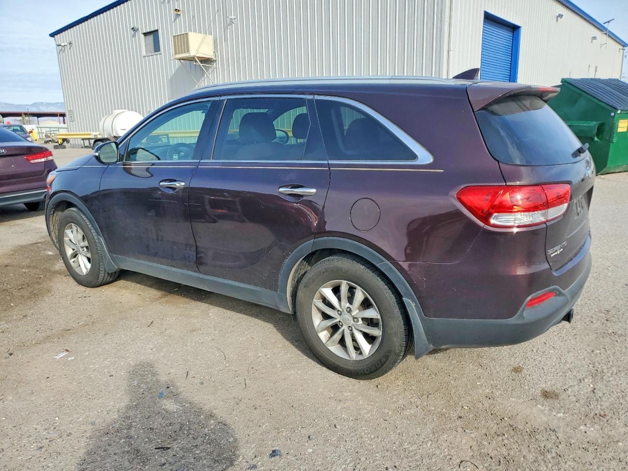 2016 KIA SORENTO LX photo 2