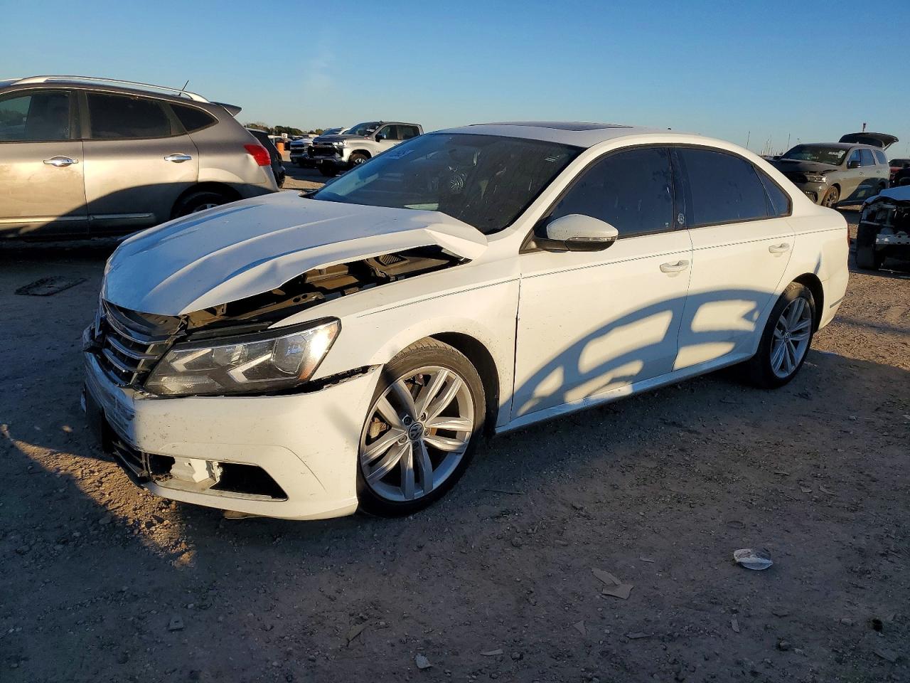 2019 VOLKSWAGEN PASSAT
