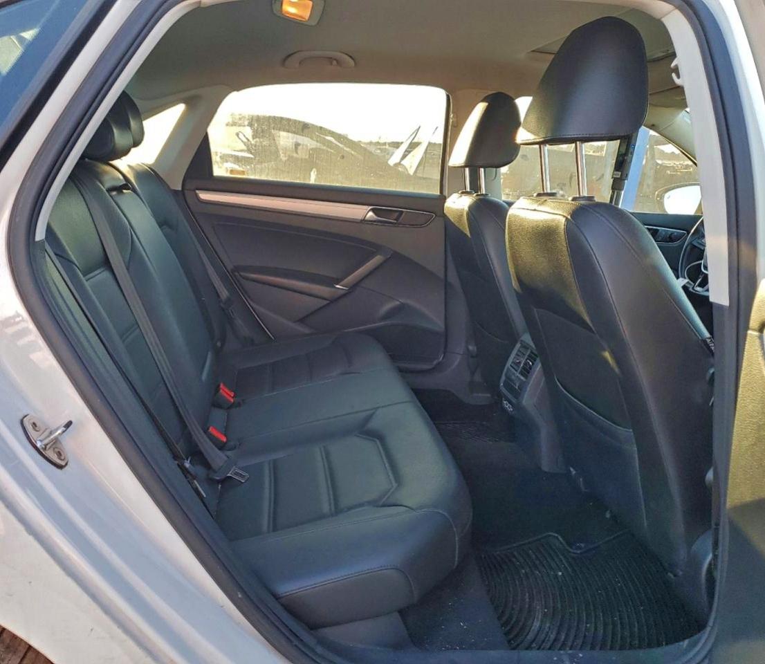 2019 VOLKSWAGEN PASSAT WOLFSBURG photo 10