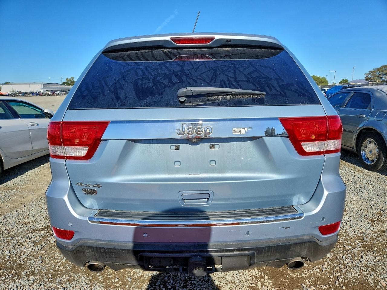 2012 JEEP GRAND CHEROKEE OVERLAND photo 6