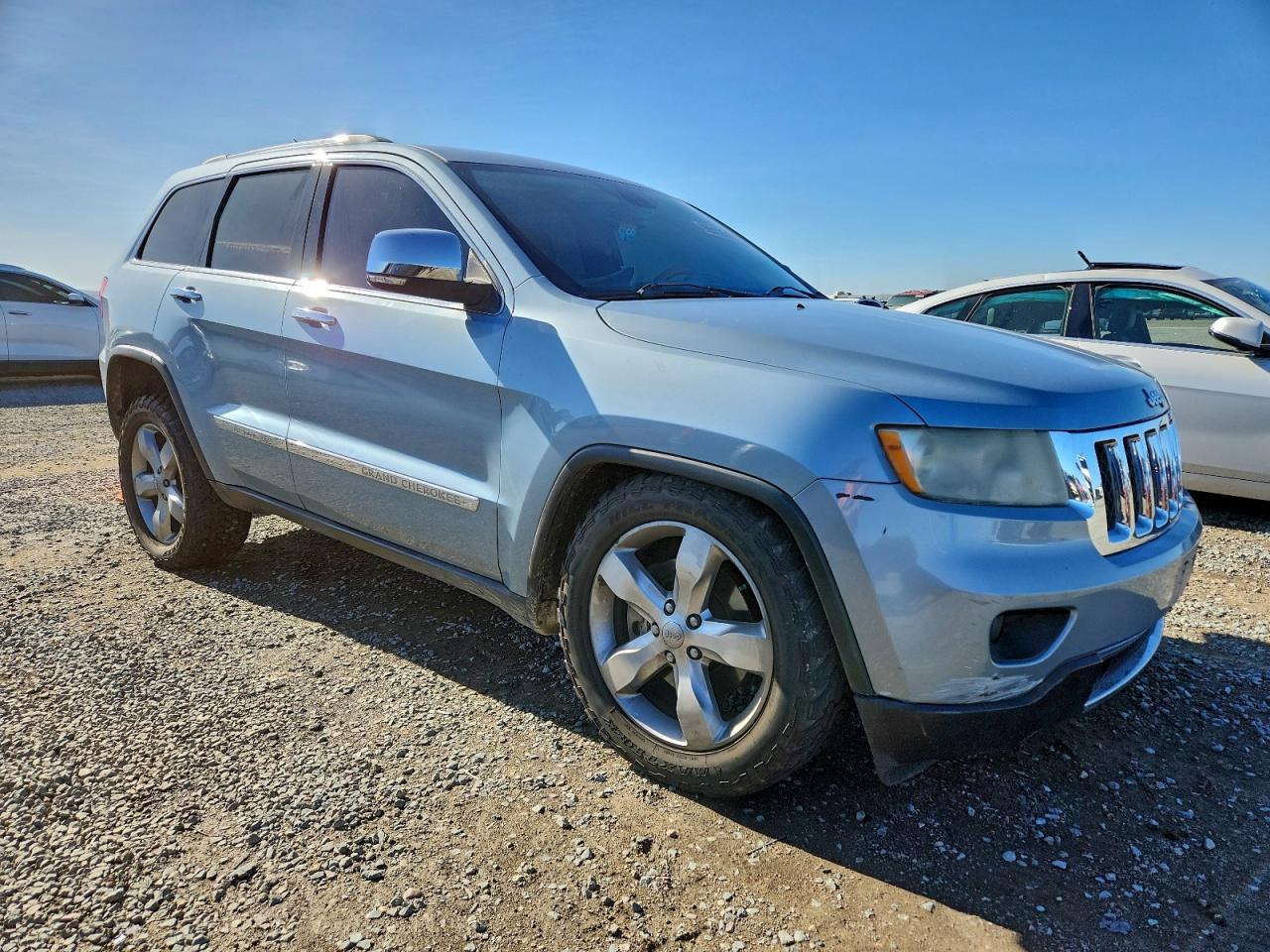 2012 JEEP GRAND CHEROKEE OVERLAND photo 4