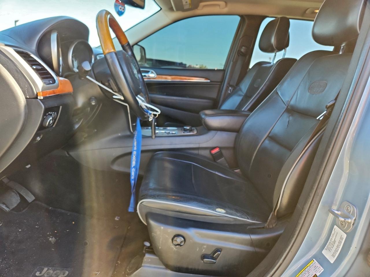 2012 JEEP GRAND CHEROKEE OVERLAND photo 7
