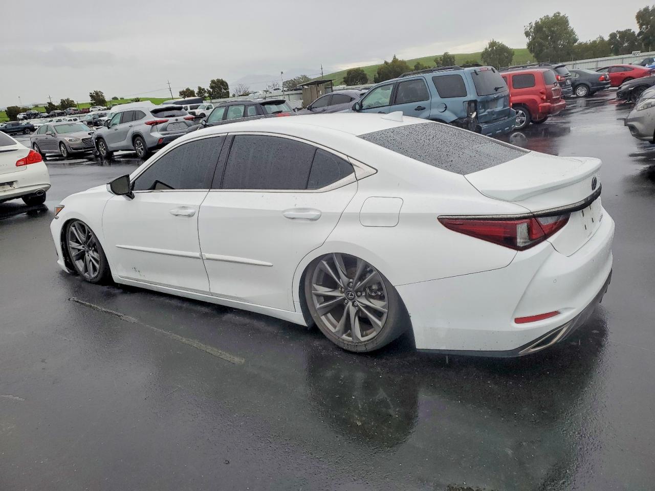2020 LEXUS ES 350 F SPORT photo 2