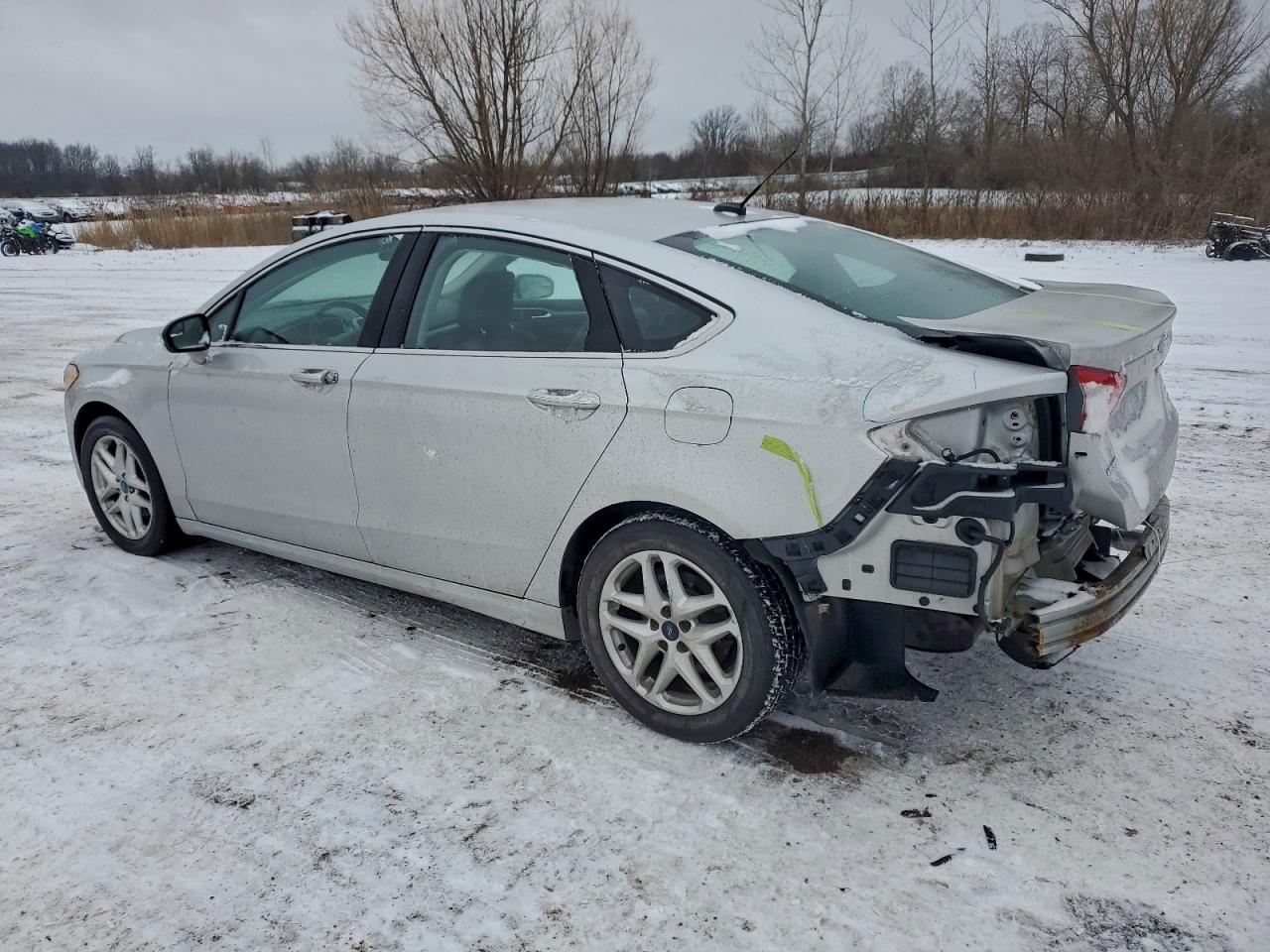 2013 FORD FUSION SE photo 2