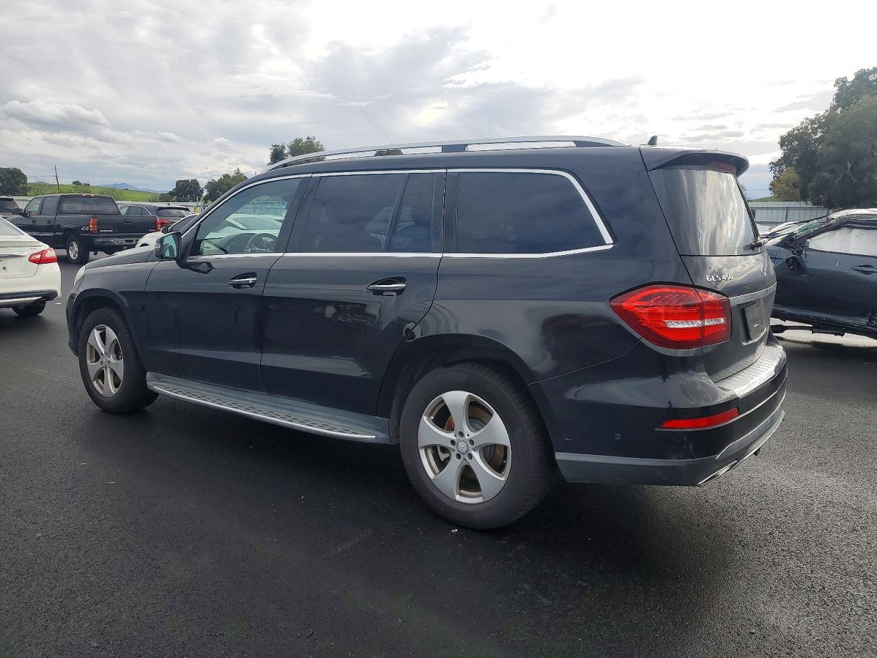 2017 MERCEDES-BENZ GLS 450 4MATIC photo 2
