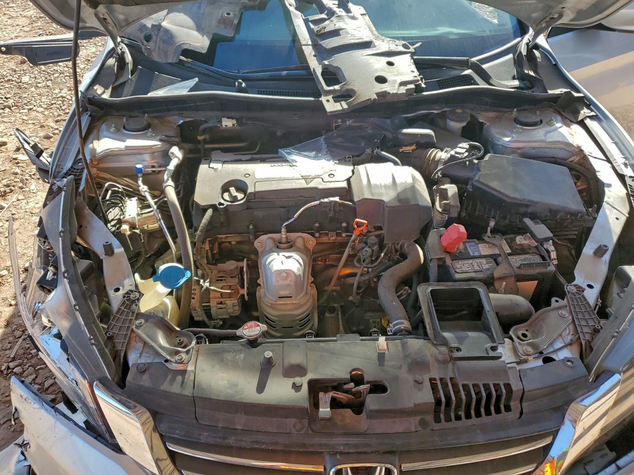 2013 HONDA ACCORD LX photo 21