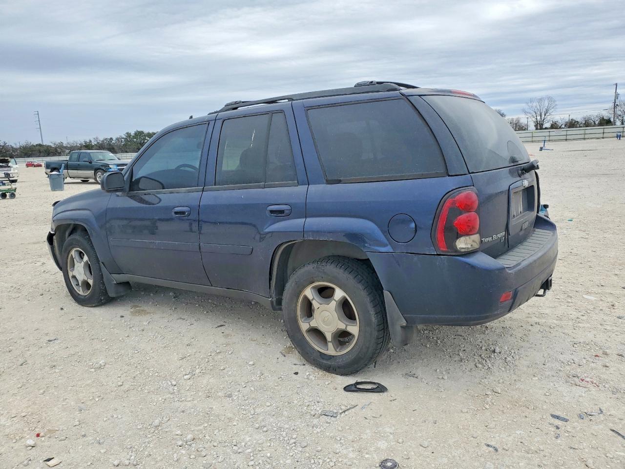 2008 CHEVROLET TRAILBLAZER LS photo 2