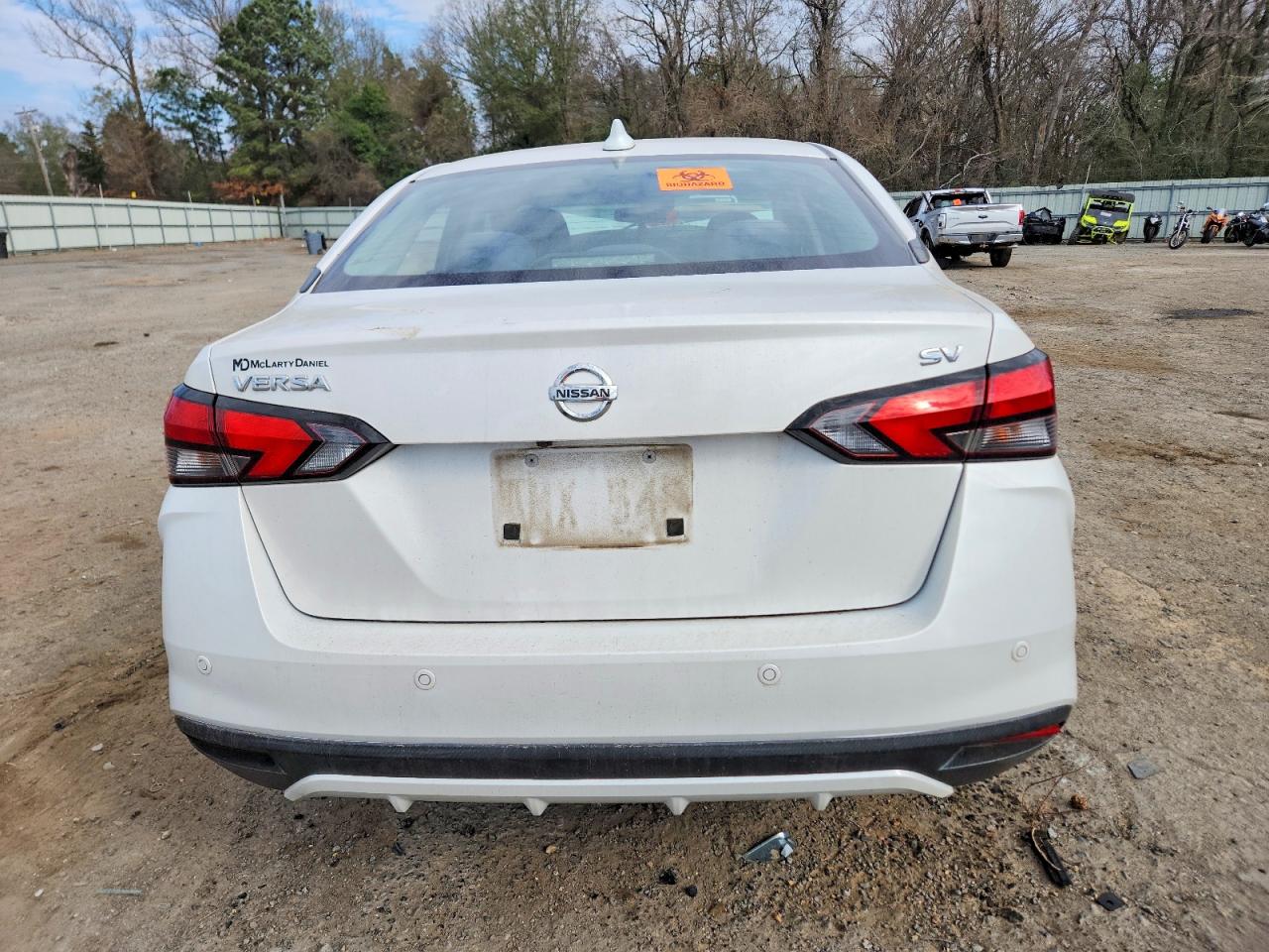 2020 NISSAN VERSA SV photo 21