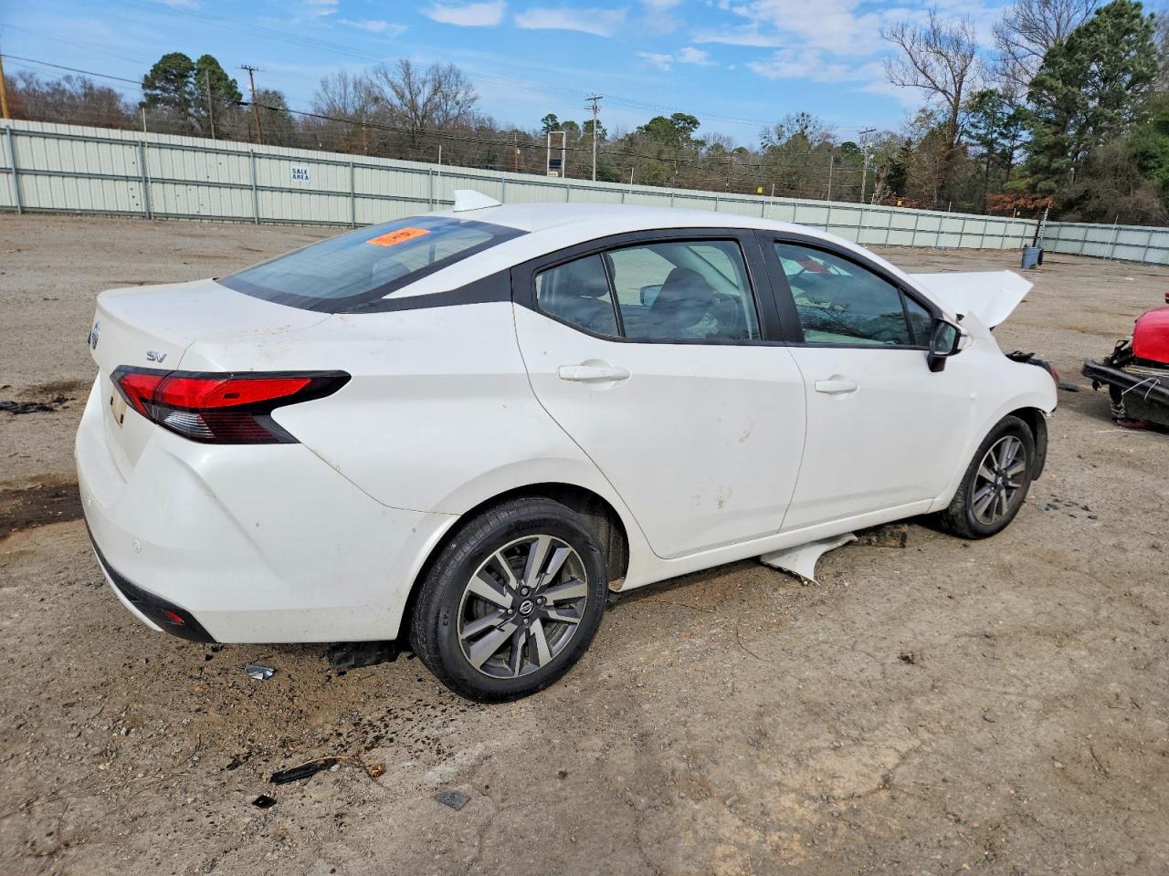2020 NISSAN VERSA SV photo 9