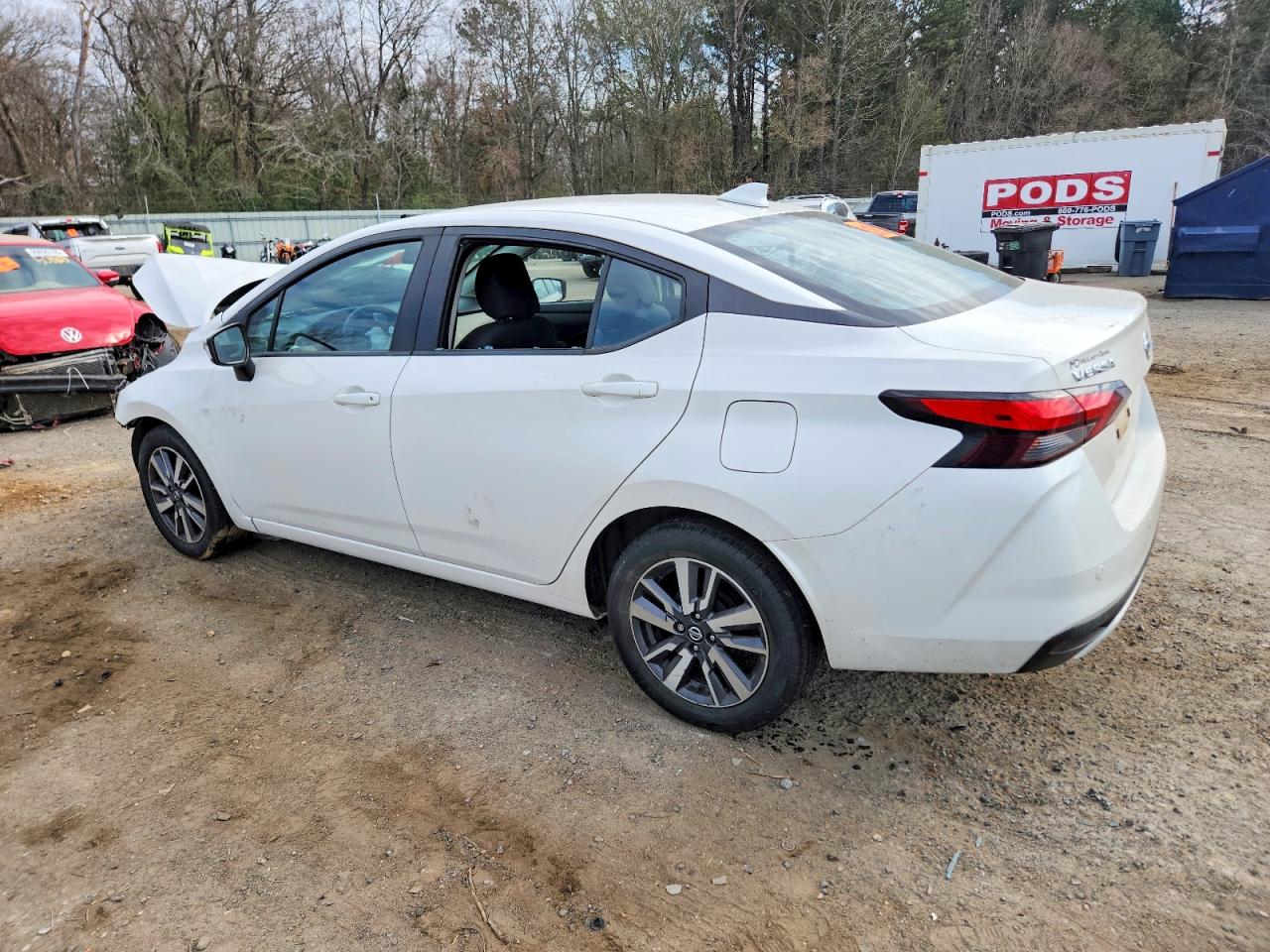 2020 NISSAN VERSA SV photo 5