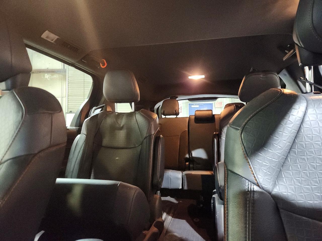2021 TOYOTA SIENNA XSE photo 10