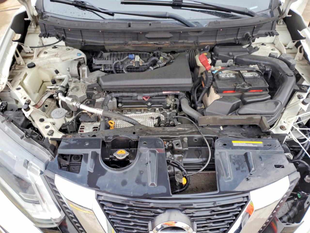 2017 NISSAN ROGUE SV photo 12