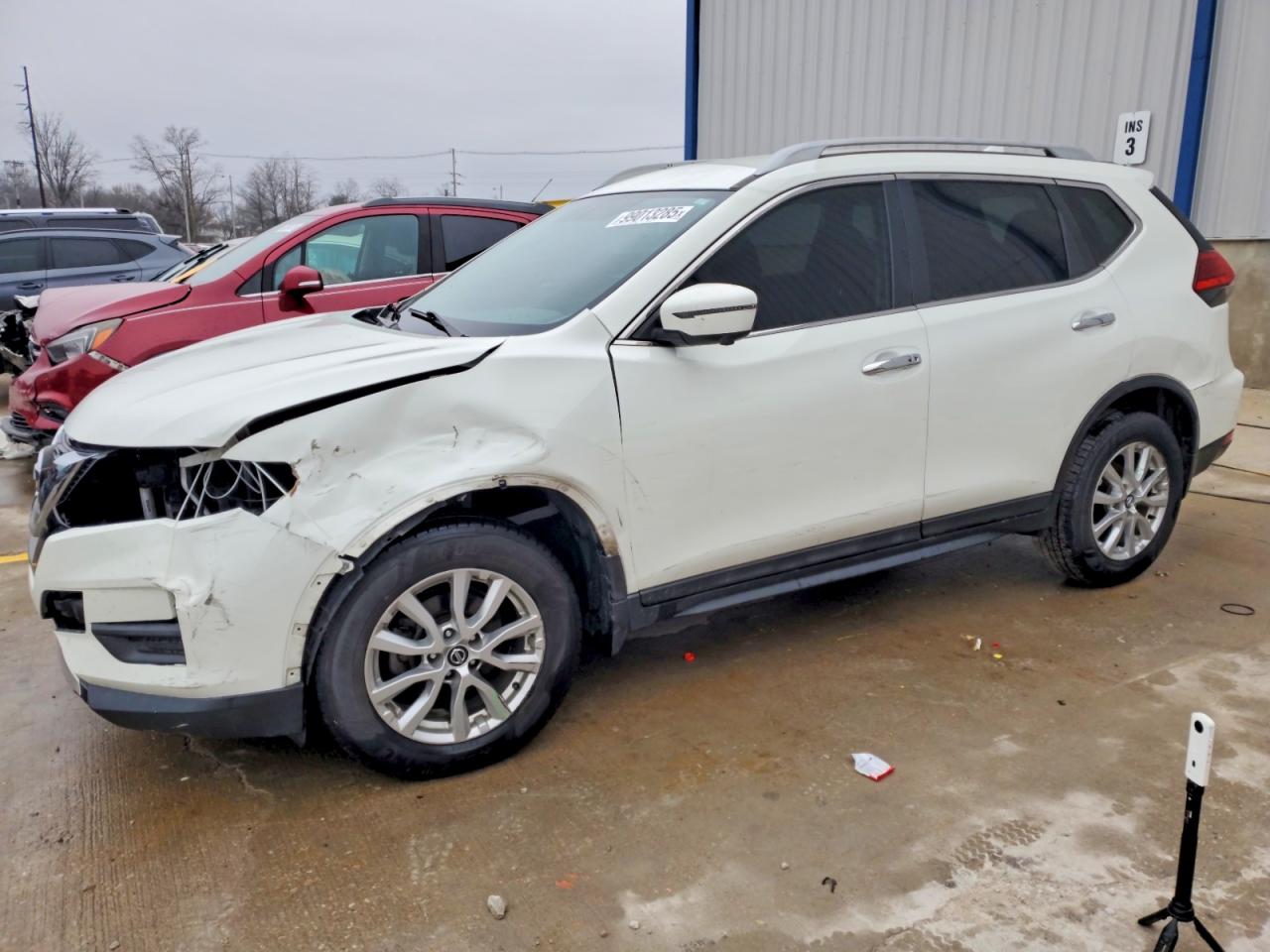 2017 NISSAN ROGUE