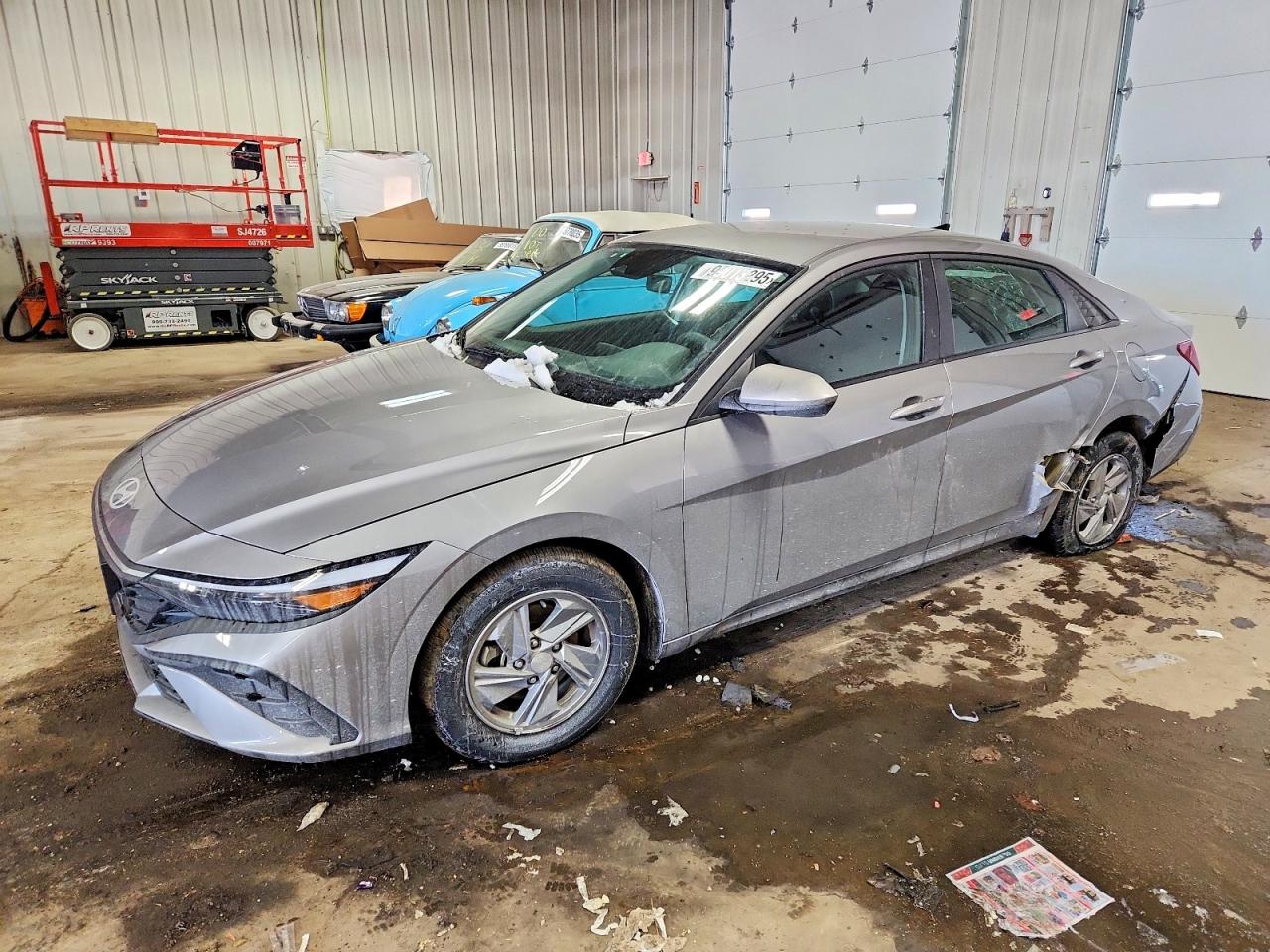 2025 HYUNDAI ELANTRA