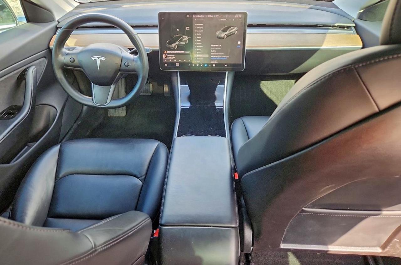 2018 TESLA MODEL 3 photo 8