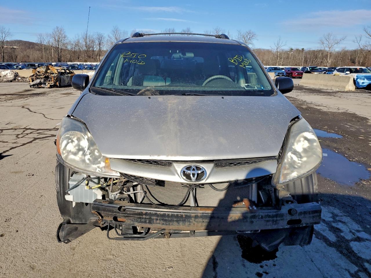 2007 TOYOTA SIENNA CE photo 5