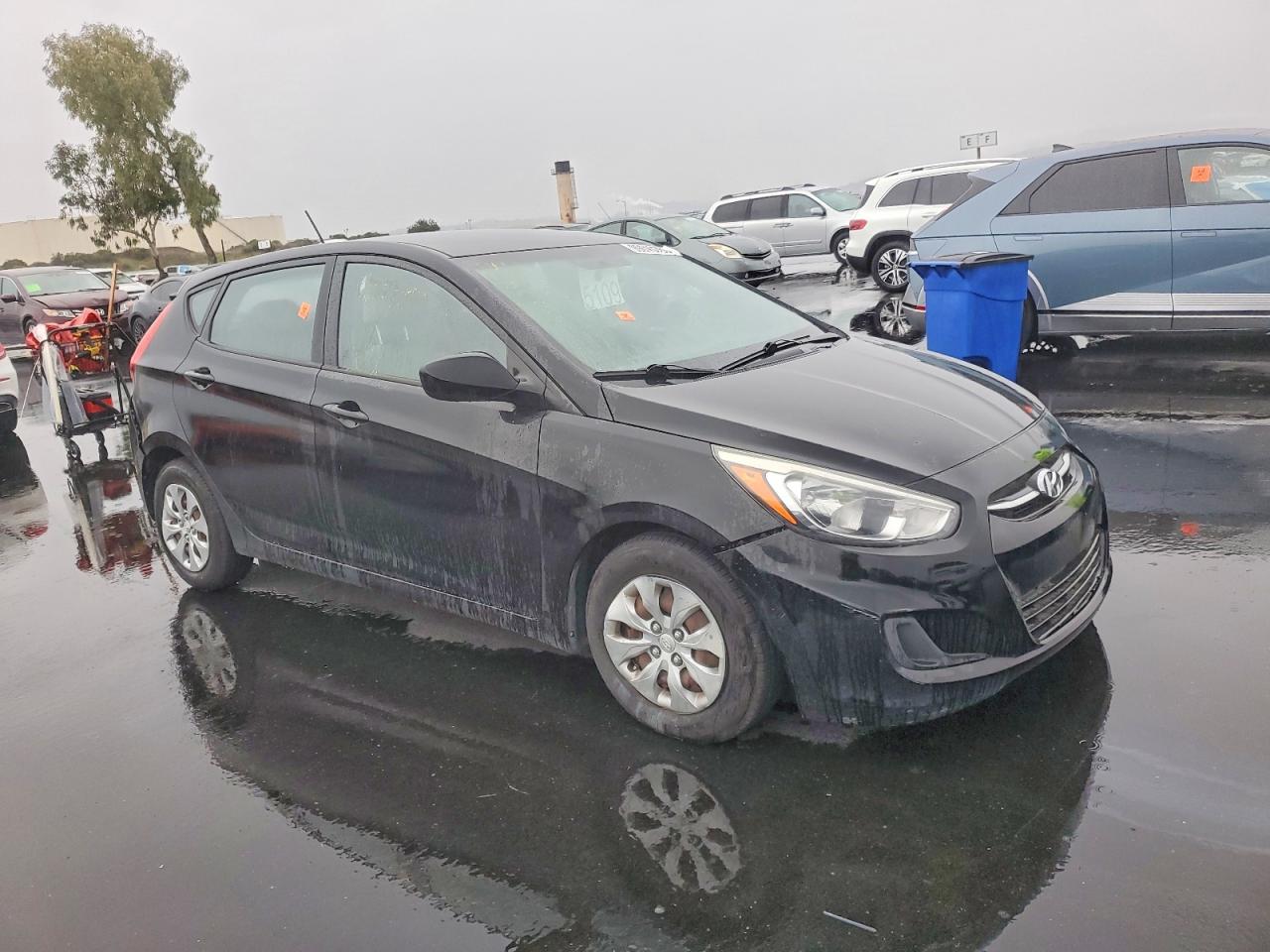 2016 HYUNDAI ACCENT SE photo 4