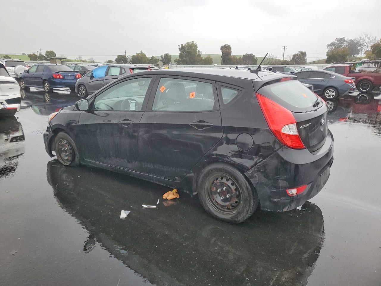 2016 HYUNDAI ACCENT SE photo 2