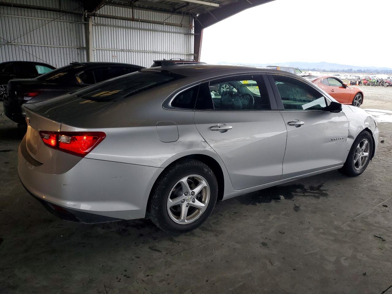 2017 CHEVROLET MALIBU LS photo 3