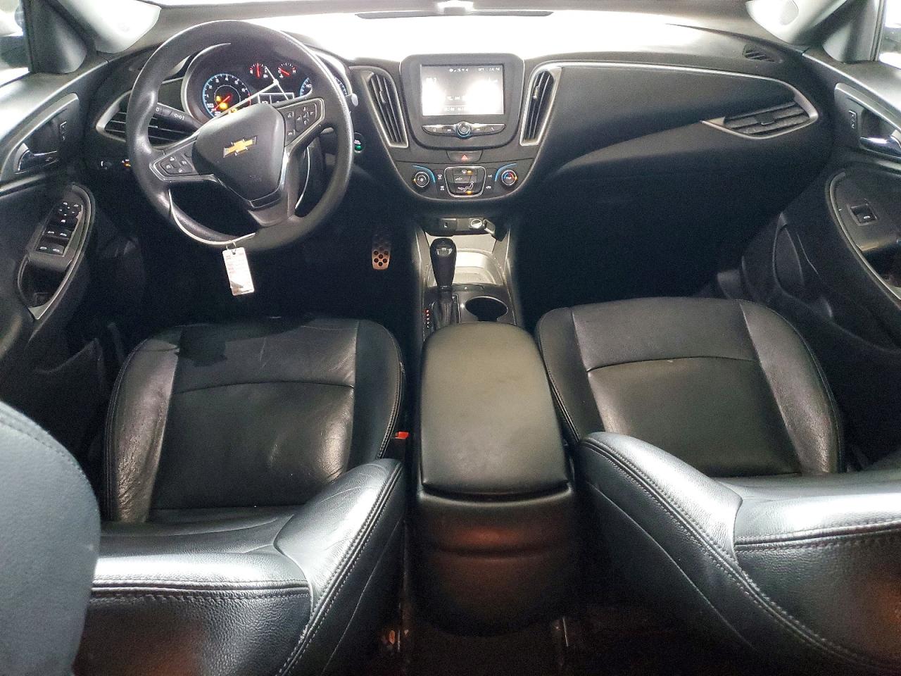 2017 CHEVROLET MALIBU LS photo 8