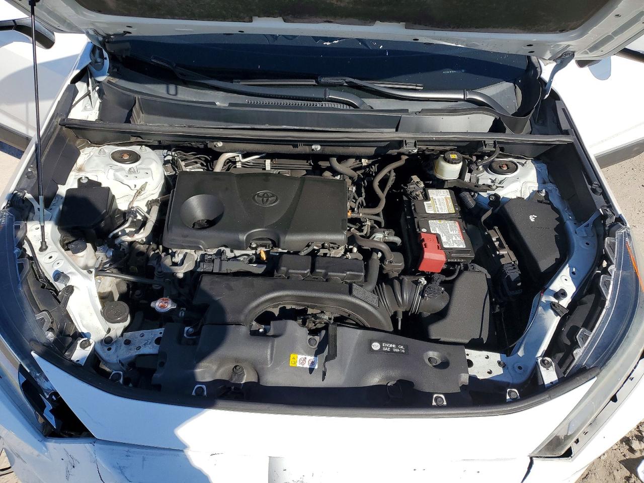 2021 TOYOTA RAV4 XLE photo 31