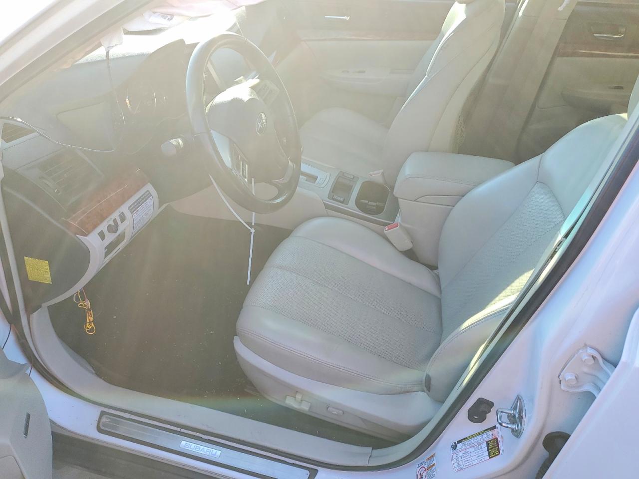 2011 SUBARU OUTBACK 3.6R LIMITED photo 7