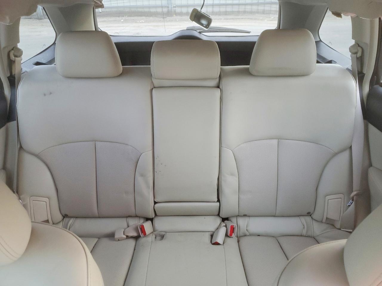 2011 SUBARU OUTBACK 3.6R LIMITED photo 10