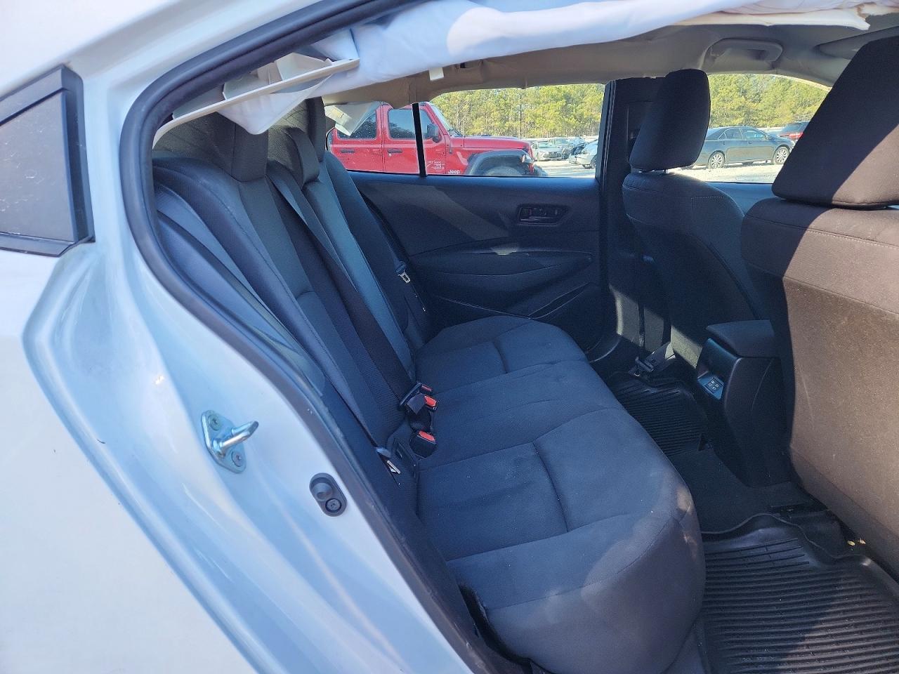 2023 TOYOTA COROLLA LE photo 10