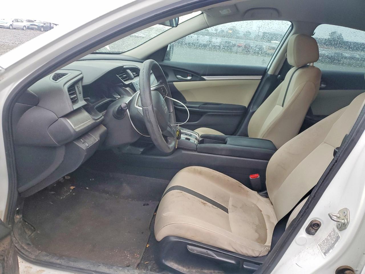2017 HONDA CIVIC LX photo 7